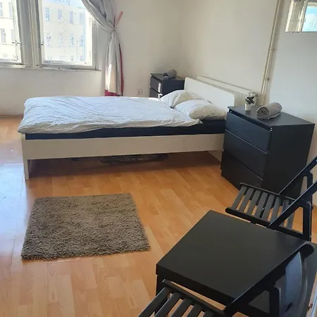 And Spacious At Corvin Apartamento *